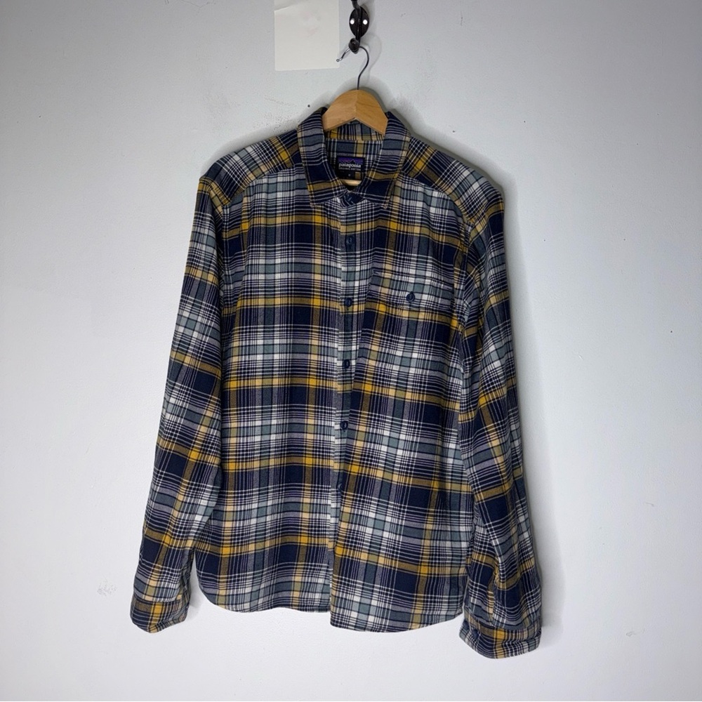 Patagonia Men’s Organic Cotton Blue Yellow Plaid Collar Button Down Shirt Medium
